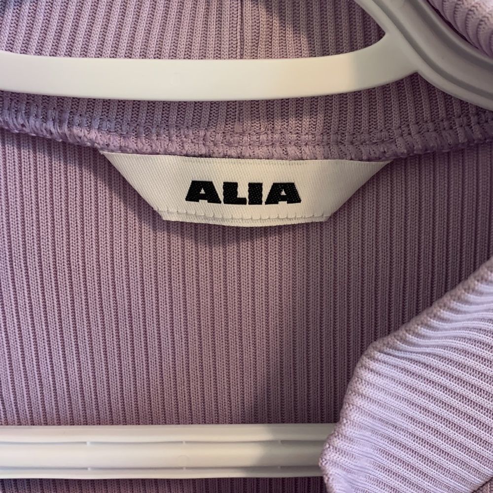 Alia Ribbed Shirt - Picture 3 of 3